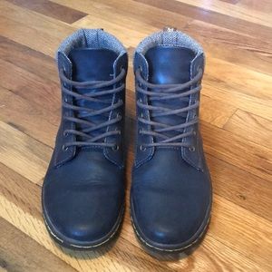 Dr. Martens 6 eyed Ankle Boots Size 8 women’s